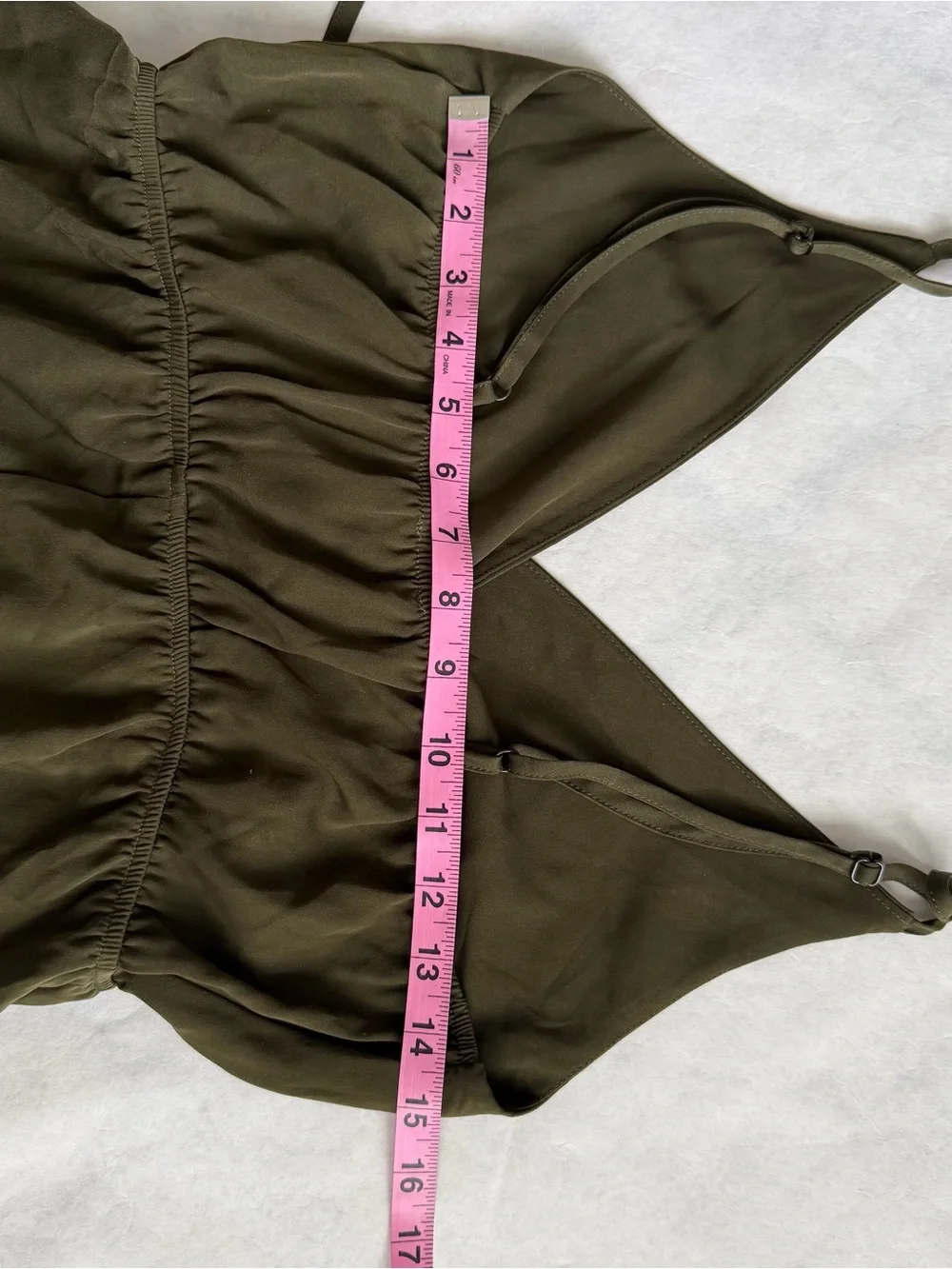 Tobi Olive Green Surplice Romper Shorts Medium Elastic Waist Lightweight Casual - Picture 7 of 15